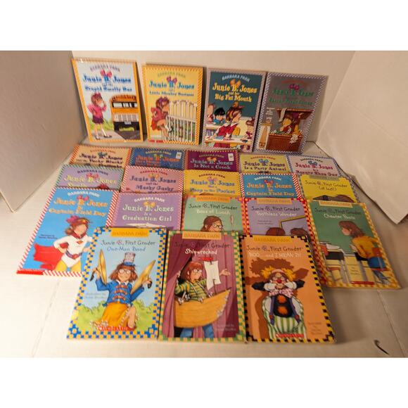 Lot 24 Vintage Junie B jones PB Chapter Books Scholastic - Picture 3 of 9